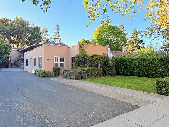 2nd image of 740 Palo Alto Ave APT 4