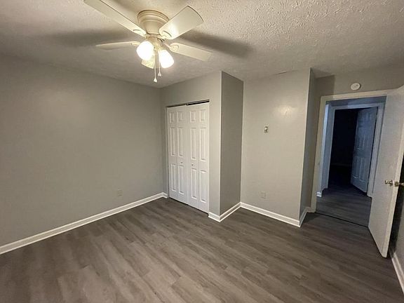 4th image of 214 Green St