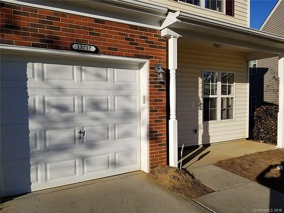 4th image of 13737 Singleleaf Ln Unit 13737