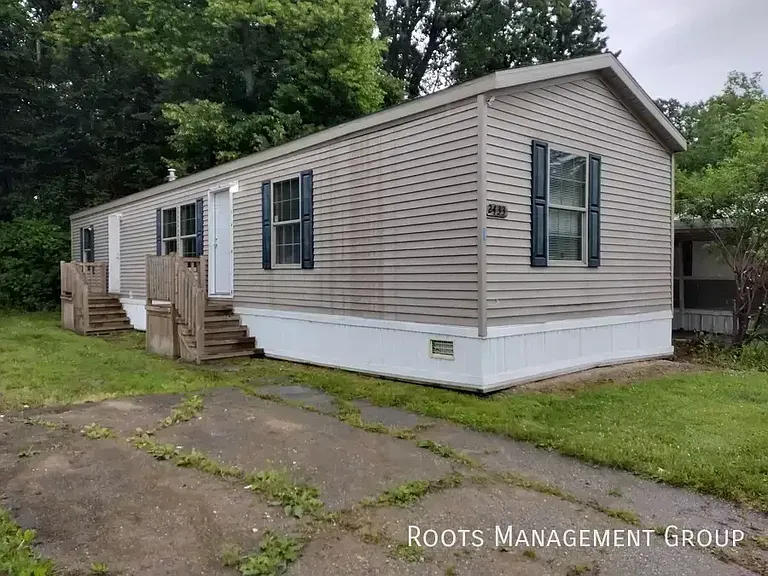 2433 Beverly Blvd #BEV2433 — Photo 1