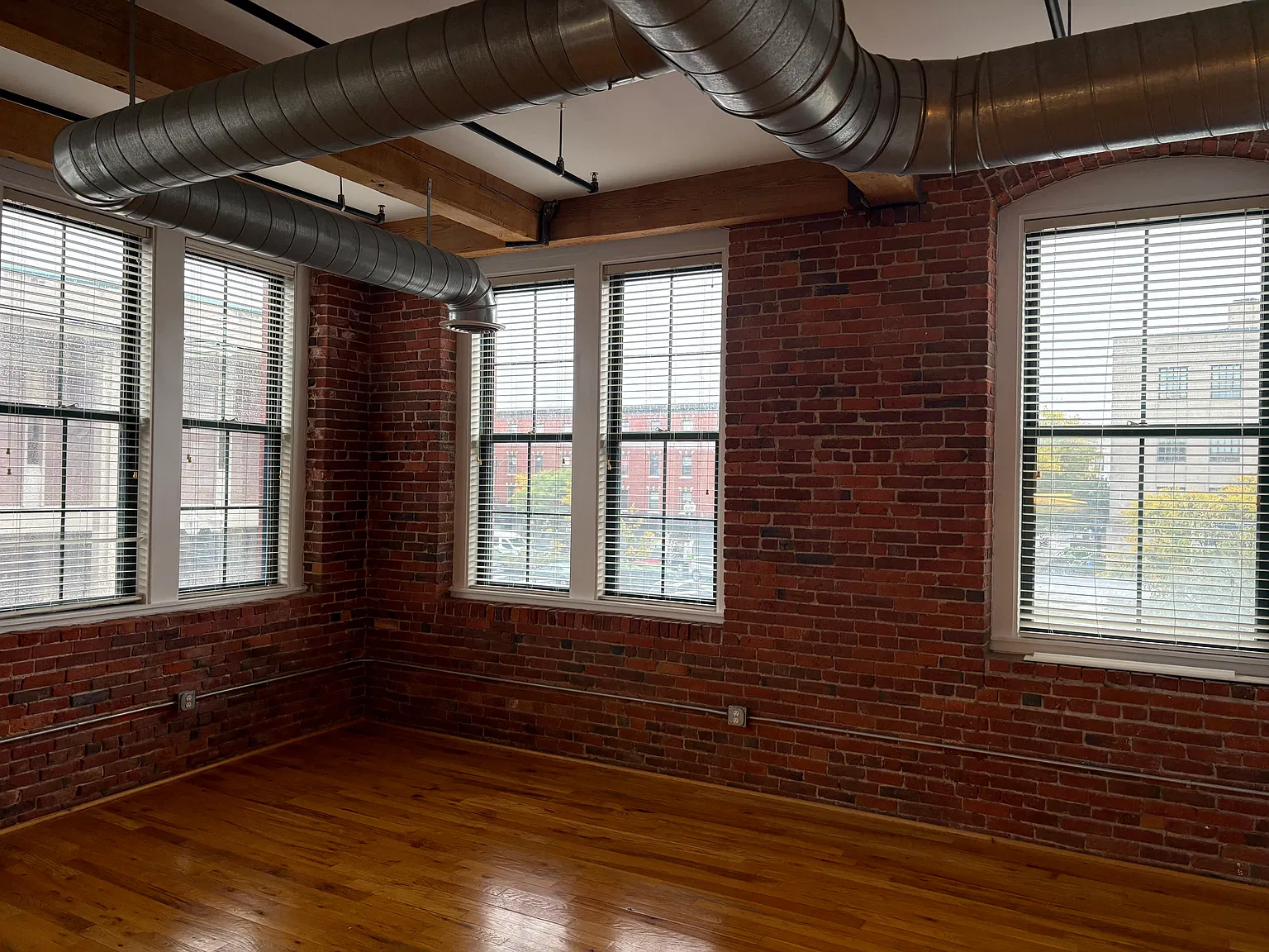 2 bed, 1229 sqft, $2,800 — Photo 4