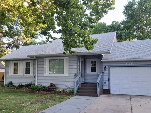 610 Maplewood Dr, El Dorado, KS 67042