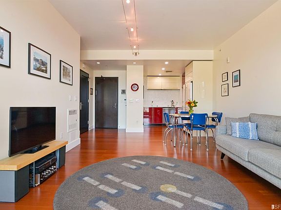 4th image of 1299 Bush St #704