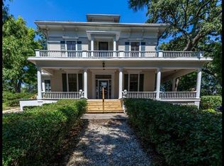 2200 W Memorial Dr, Janesville, WI 53548