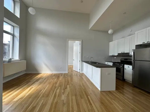 71-13 60 Lane image 11 of 28