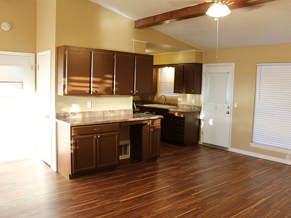 Built-in Desk Area in Dining
