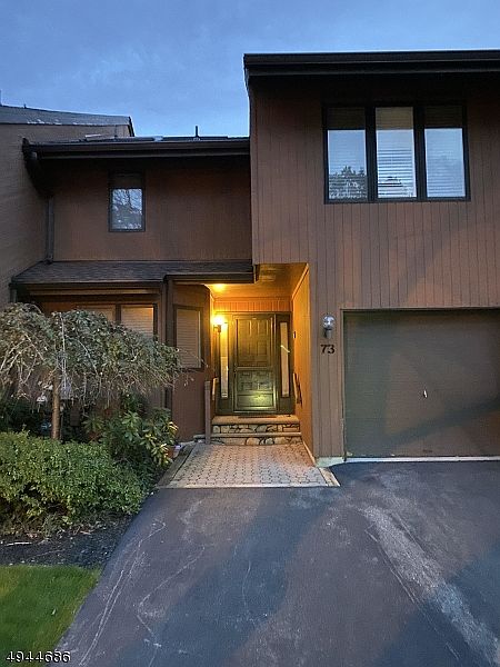 1st image of 73 Cummings Cir