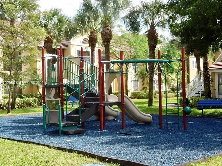 15551 SW 104th Ter #814 — Photo 27