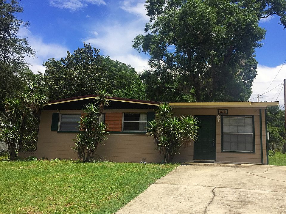 1st image of 3831 SE 15th St