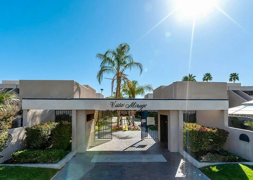 400 S Hermosa Dr #453