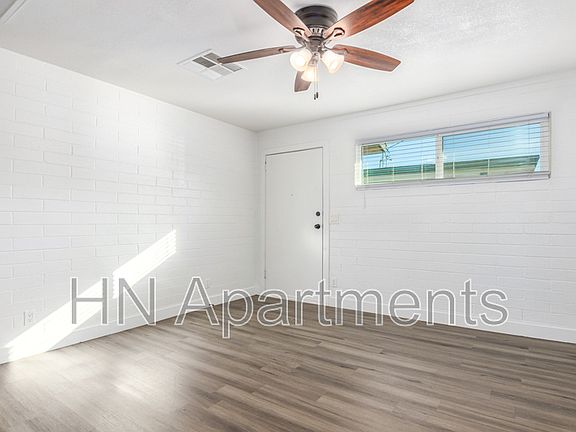 2nd image of 2539 W Pierson St #6