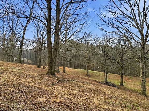 3rd image of 410 N Stringer Rd