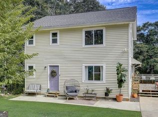6011 Mitchell St, Flowery Branch, GA 30542