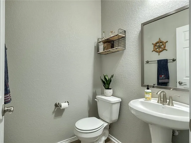 209 Asher Blue Dr — Photo 10