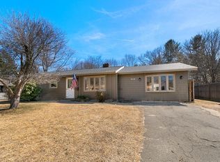 98 Simpson Dr, Framingham, MA 01701