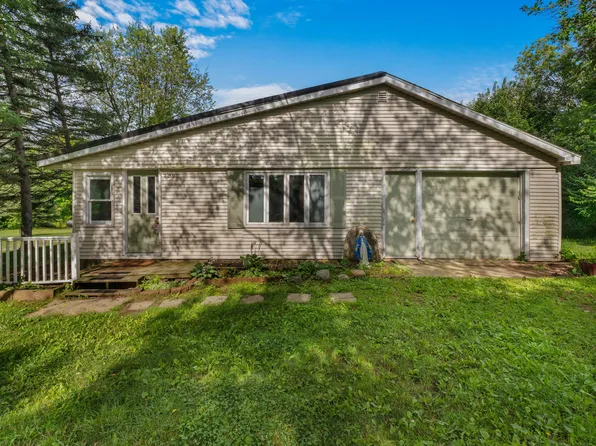 7290 Ansley Ln, Hillsdale, MI 49242
