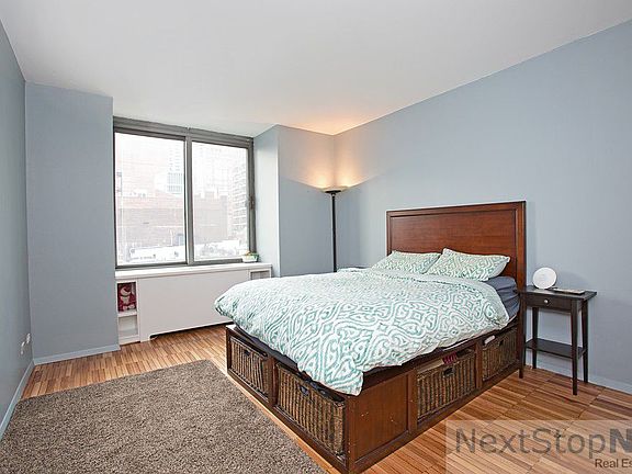 5th image of 300 E 85th St APT 602