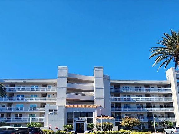 2nd image of 5901 Bahia Del Mar Cir APT 124