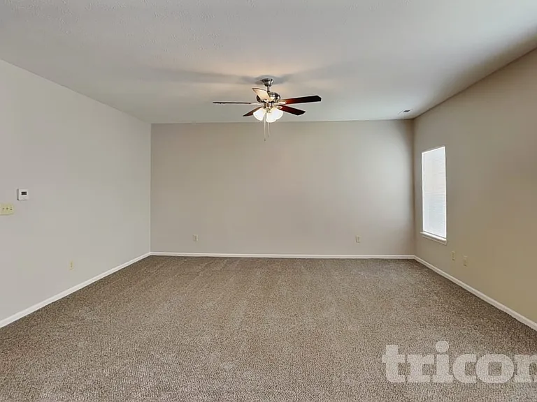 238 Heartwood Hl — Photo 3