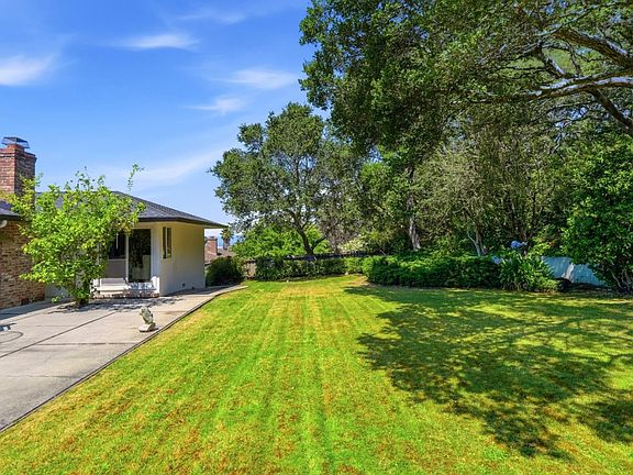 3rd image of 2801 Trousdale Dr