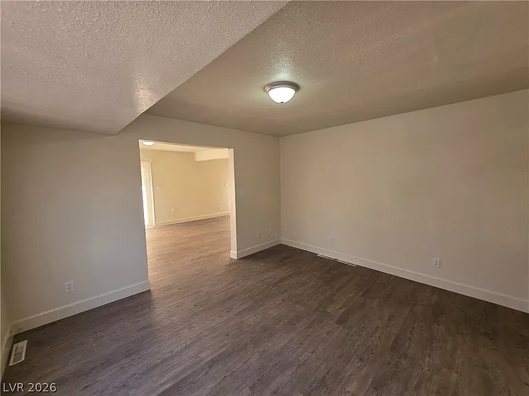 1590 Mustang Dr — Photo 69