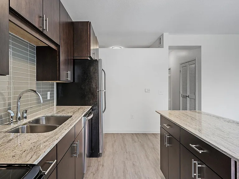 The Flats at West End — Photo 47