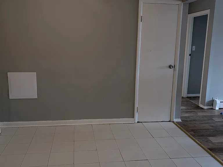 524 N Green Oaks Ct #10 — Photo 3