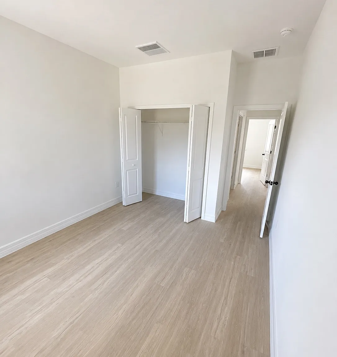 4 bed, 1587 sqft, $1,800 — Photo 4