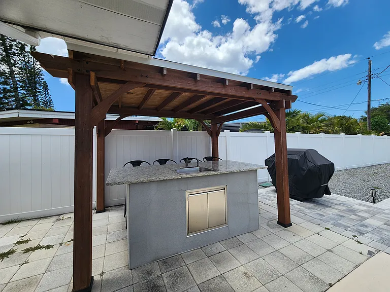 Outdoor Bar