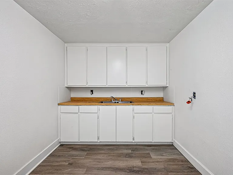 4901 Stimson St #7 — Photo 11