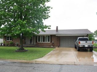 400 Ponderosa Ct, Lebanon, MO 65536