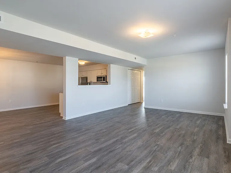 Smith Farm Apartments — Photo 12
