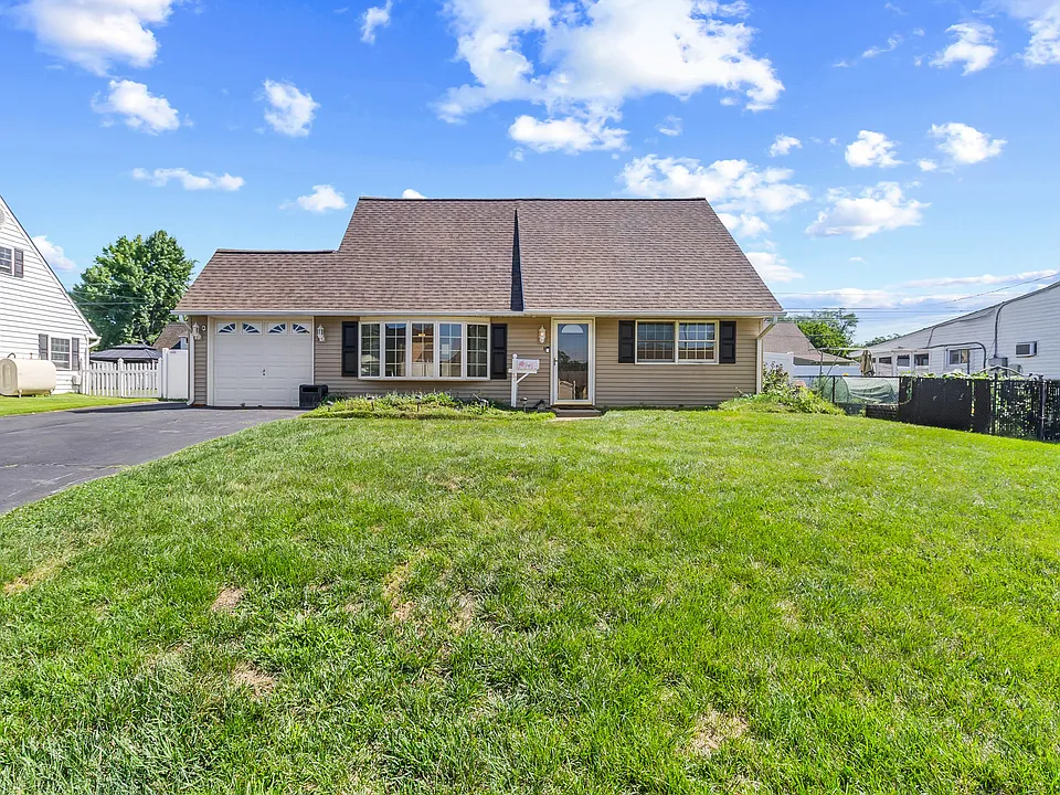 52 Conifer Rd