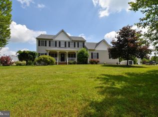 7 Danny Ln, Columbus, NJ 08022
