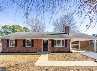 4105 Summit Pl, Alexandria, VA 22312