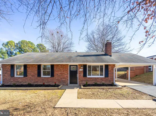 4105 Summit Pl, Alexandria, VA 22312