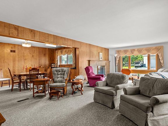 4th image of 1452 N 43rd STREET