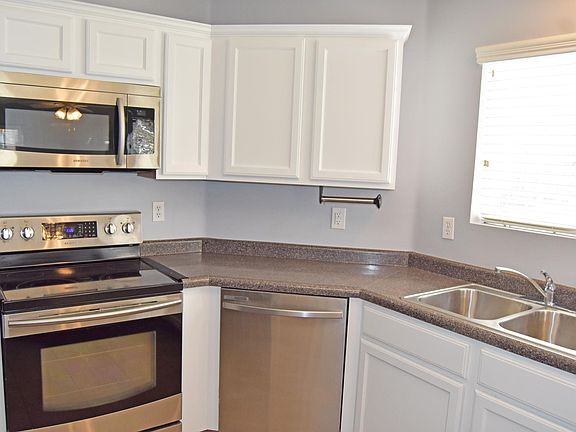 3rd image of 3946 W Romney Park Dr APT F1