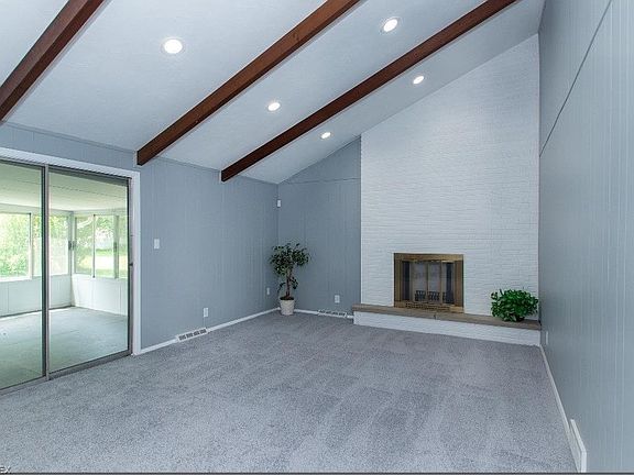 3rd image of 400 Audrey Dr