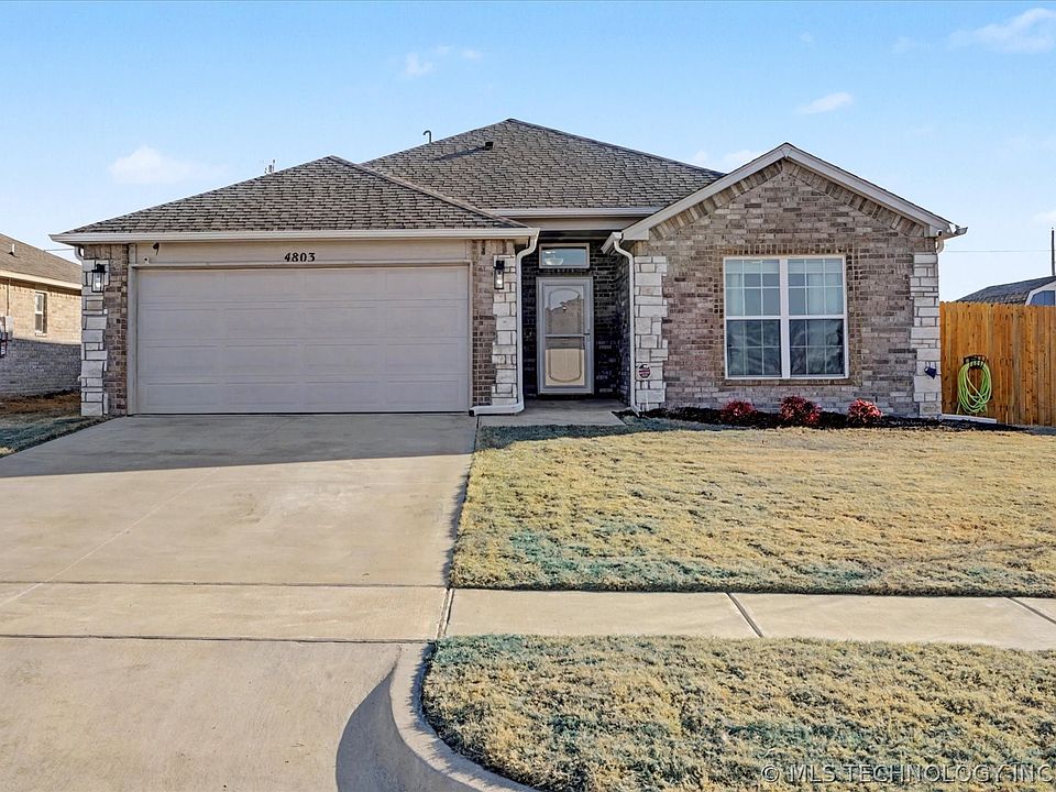 1st image of 4803 E Galveston Pl