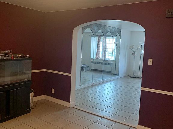4th image of 6009 E Roosevelt Blvd