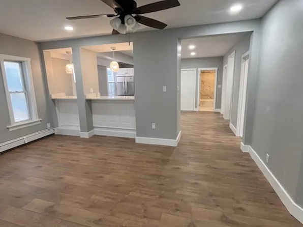 29 Whipple St #2, Lowell, MA 01852