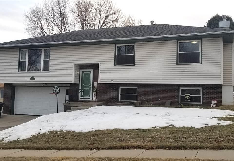 1st image of 2450 Apache Dr