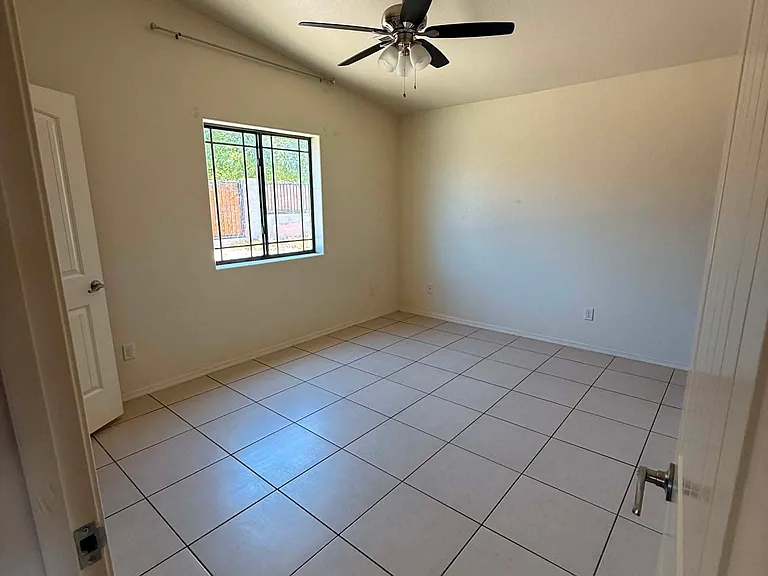 1461 N De La Vara Ave — Photo 14