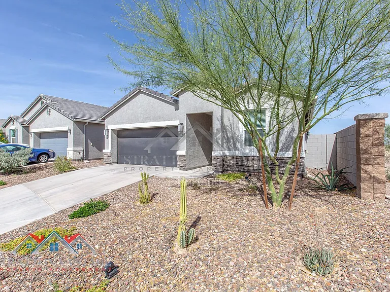 1673 N Wrigley Dr — Photo 2