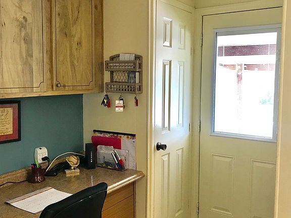 5th image of 150 Country Ln