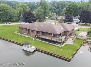10289 Lafayette Ln, Dimondale, MI 48821