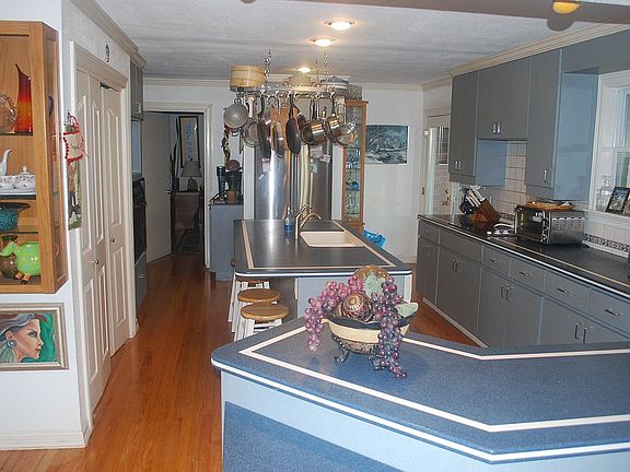 Large solid surface island