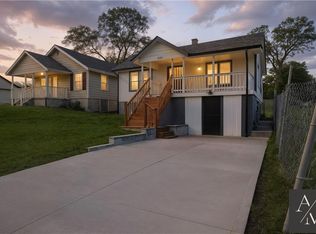 3912 Jackson Ave, Kansas City, MO 64130