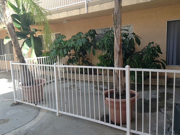 4th image of 13629 Kornblum Ave APT 21